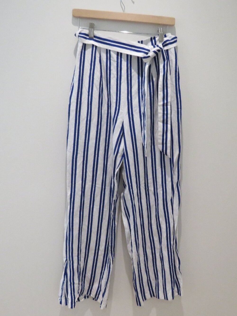 L'ACADEMIE The Lani Pant White Blue Stripe Medium Linen Blend Preppy Coastal - Picture 2 of 14